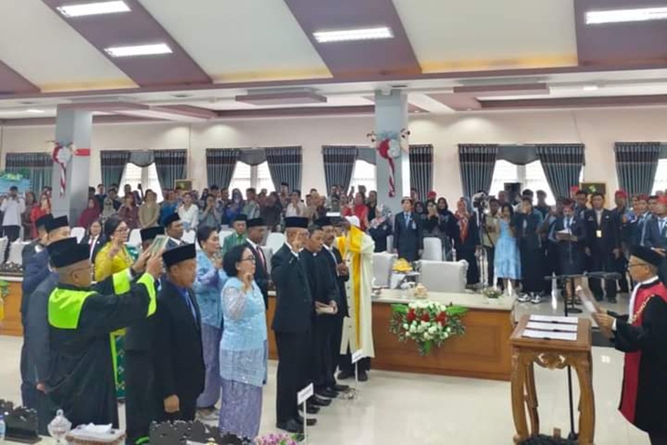 Suasana pelantikan 25 anggota DPRD Boalemo periode 2024-2029. (Foto Prokopim Boalemo)
