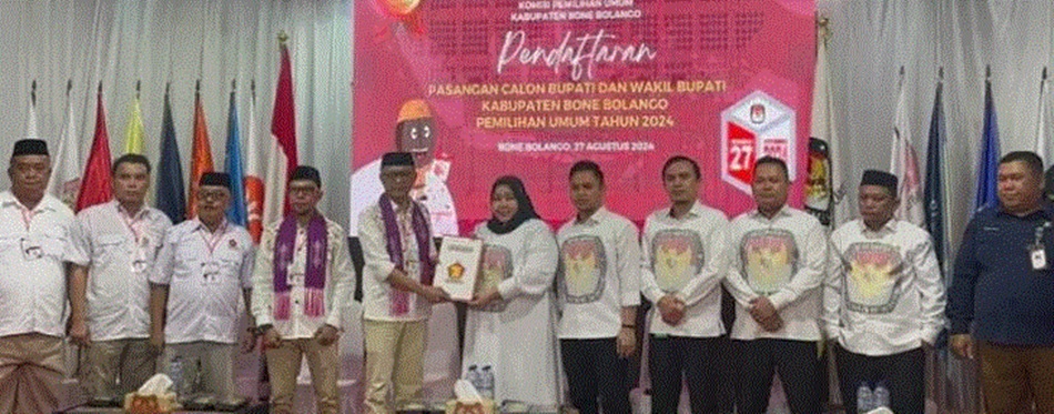 Pasangan Amran Mustafa- Irwan Mamesah resmi mendaftar di KPU Bone Bolango (F:Ist)