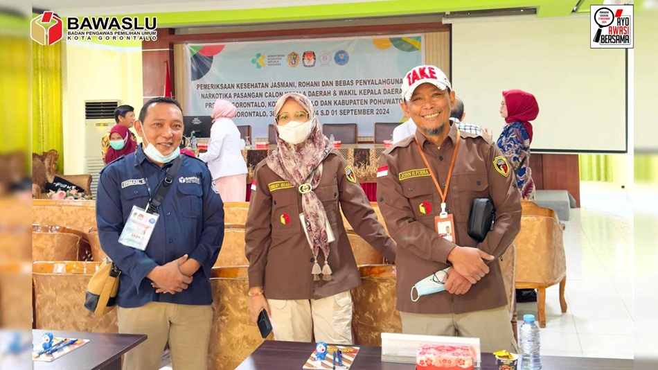 Anggota Bawaslu Kota Gorontalo koordinator divisi Penanganan  Pelanggaran dan   Penyelesaian Sengketa Erman Katili Tegaskan empat Fokus Pengawasan Bawaslu Kota  saat Pemeriksaan Kesehatan (F: Hms)