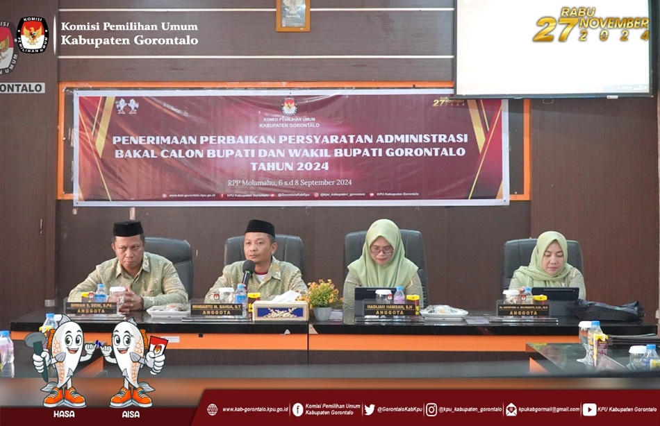 jajaran KPU Kabupaten Gorontalo melayani perbaikan dokumen paslon (F:humas)
