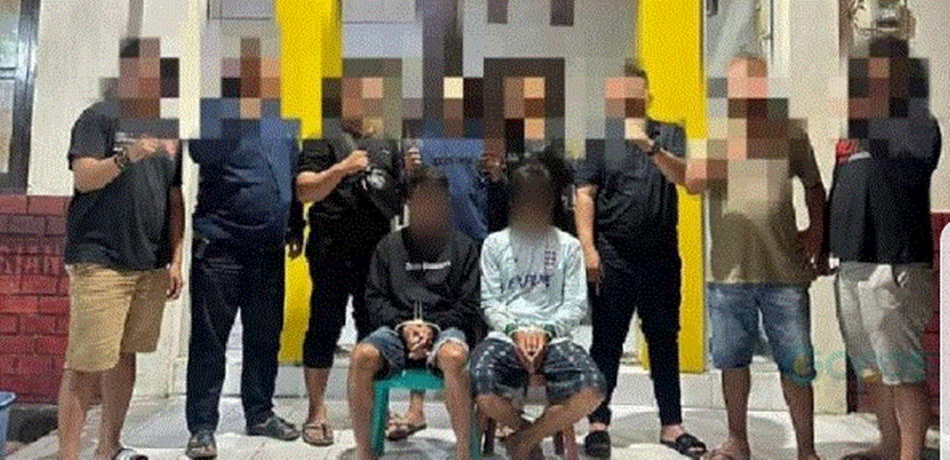 kakak dan adik saat dimanakan aparat Kepolisian (F:hms-Pol)