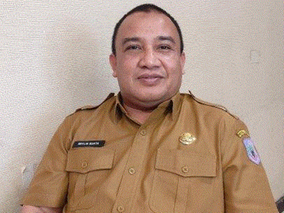 Karo Pemerintah dan Kesra Reflin Buata (F:dok)