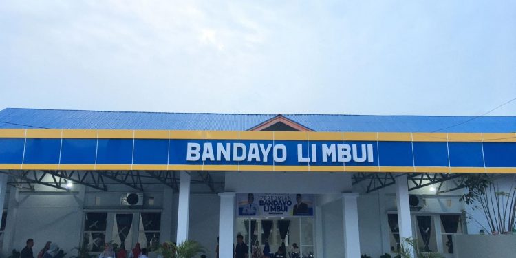 bioskop kecil menjadi gedung yang representatif untuk tempat pertemuan warga yang diberi nama Bandayo Li Mbui (F:AKP)