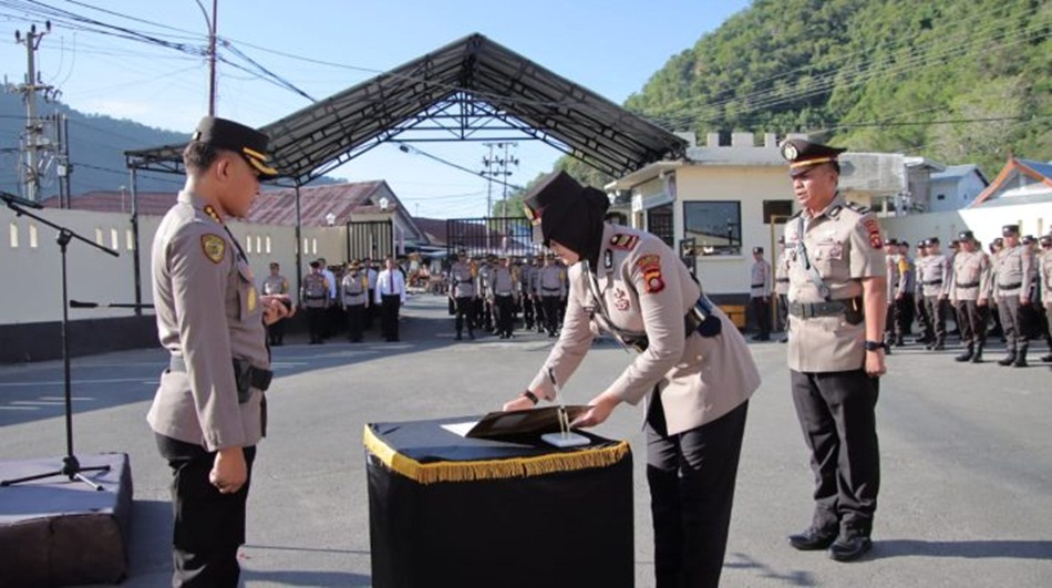 Sertijab Dipimpin Kapolresta Kombespol Dr. Ade Permana,SIK,MH. (F:hms-Pol)
