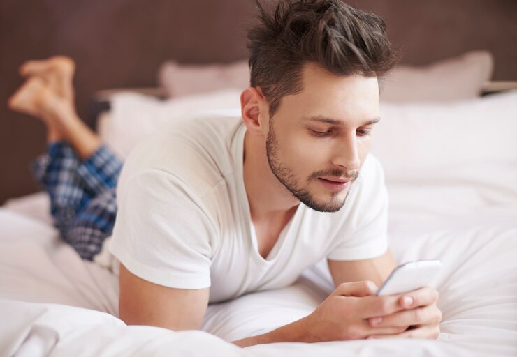 Ilutsrasi, Pasangan yang menjalani long distance marriage.
