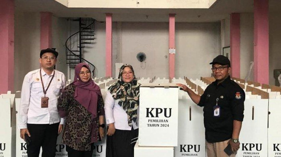 Logistik Pilkada 2024 saat tiba di gudang KPU Kabupaten Gorontalo (F:Humas)