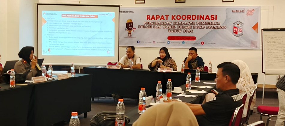 Komisi Pemilihan umum  Kabupaten Bone  Bolango menggelar  rapat Koordinasi (Rakor)  pelaksanaan kampanye pemilihan Bupati dan  Wakil Bupati  Bone Bolango tahun 2024. (F:humas)
