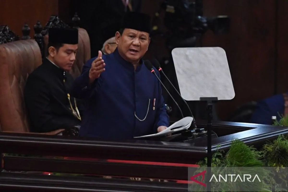 Prabowo Subianto dan Gibran Rakabuming Raka dilantik sebagai Presiden dan Wakil Presiden Republik Indonesia masa bakti 2024-2029.ANTARA FOTO/Akbar Nugroho Gumay/wpa/pri.