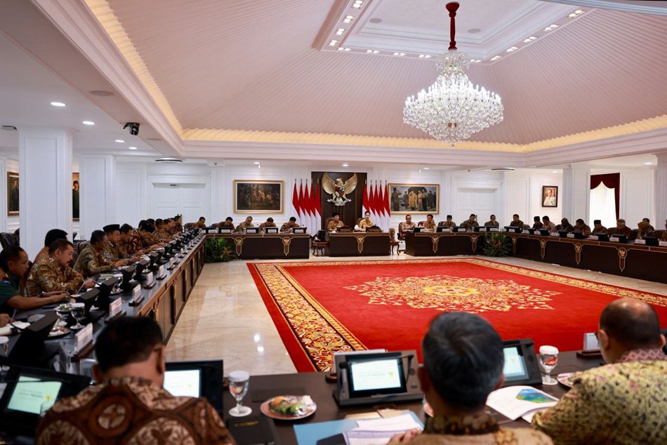 Rapat Kabinet Merah Putih perdana di Istana Merdeka. (F:istimewa)