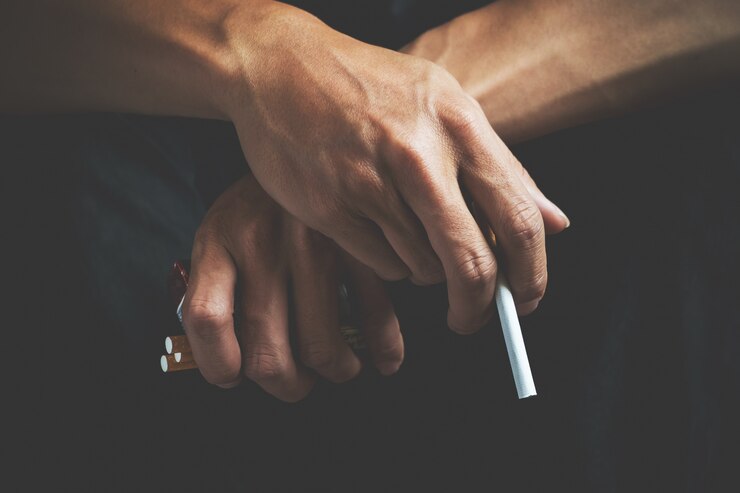 Ilustrasi, Cara Memegang Rokok Ternyata Bisa Ungkap Sifatmu!