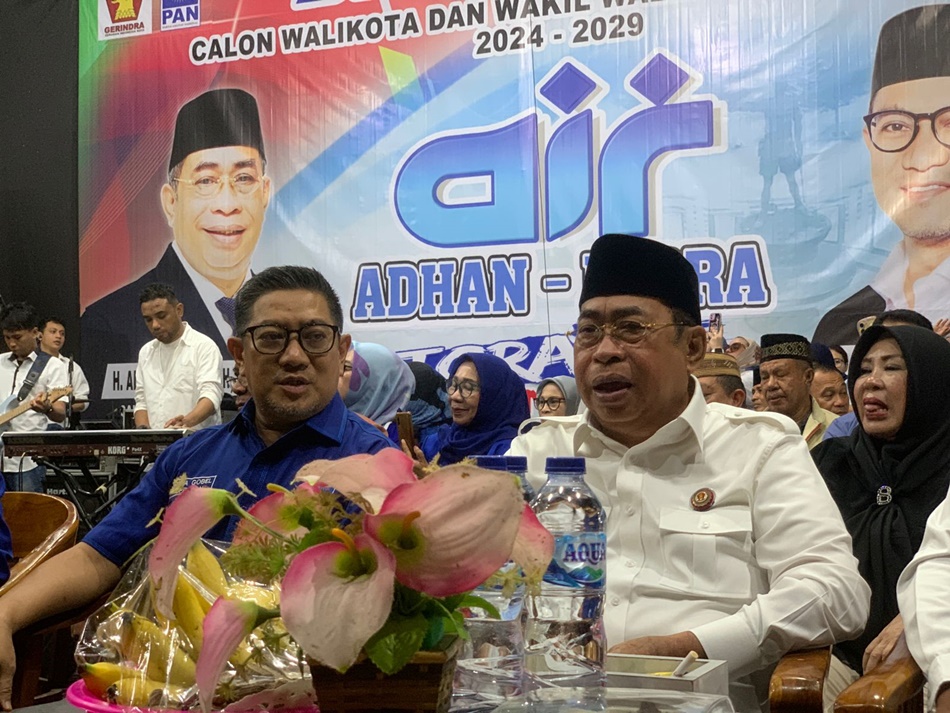 paslon Adhan Dambea-Indra Gobel saat momen kampanye (F:ist)