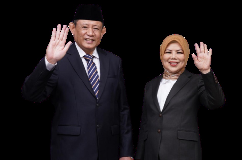 Pasangan calon Gubernur dan Wakil Gubernur nomor urut empat, Gusnar Ismail-Idah Syaidah. (f:dok)
