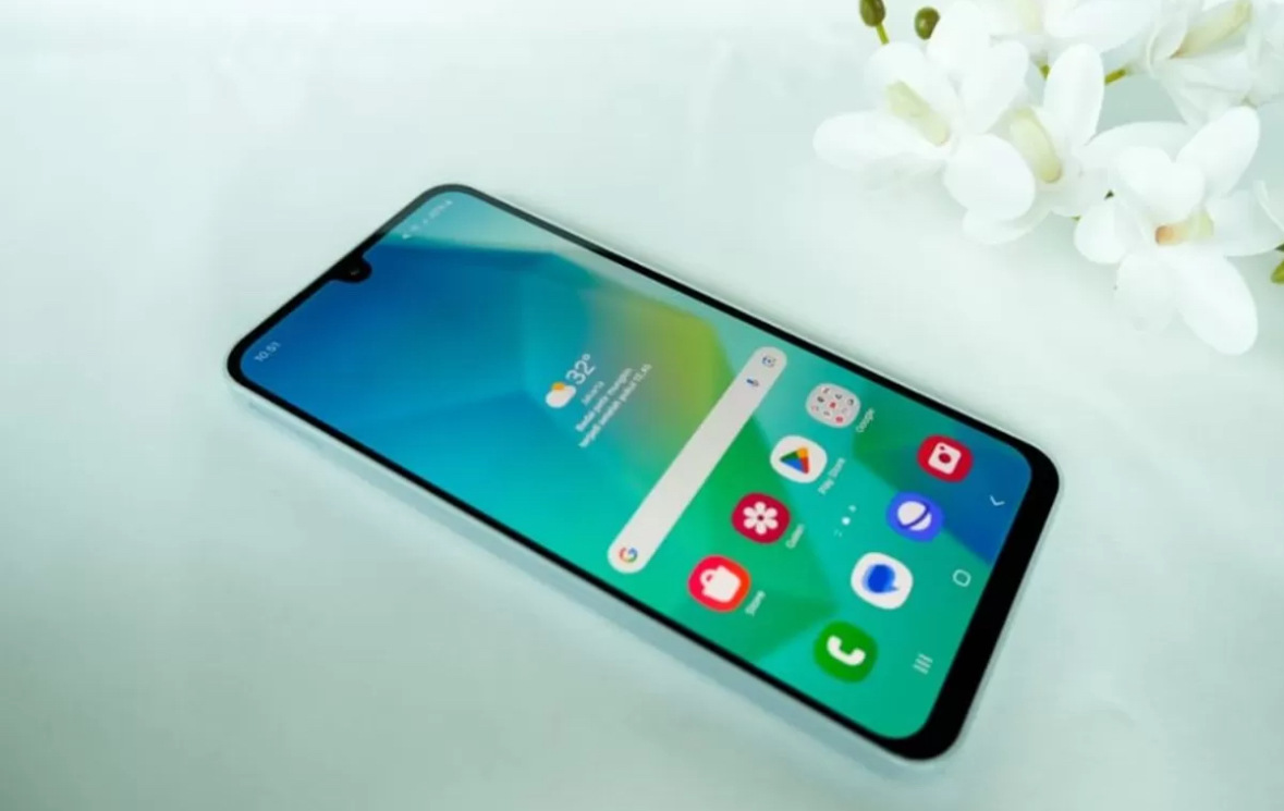Layar smartphone wajib mumpuni untuk kualitas visual yang enak di mata. (Rian Alfianto/JawaPos.com)