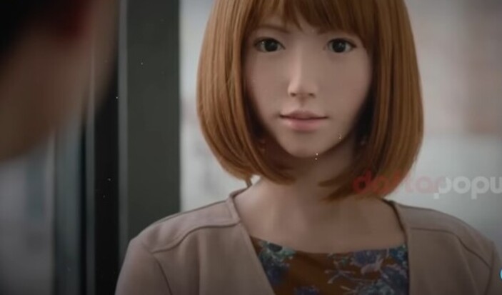 Robot Erica dapat memahami percakapan dan meresponsnya.