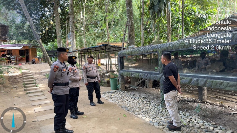 Polda Gorontalo meningkatkan patroli keamanan di sejumlah lokasi wisata (F:hms-pol)