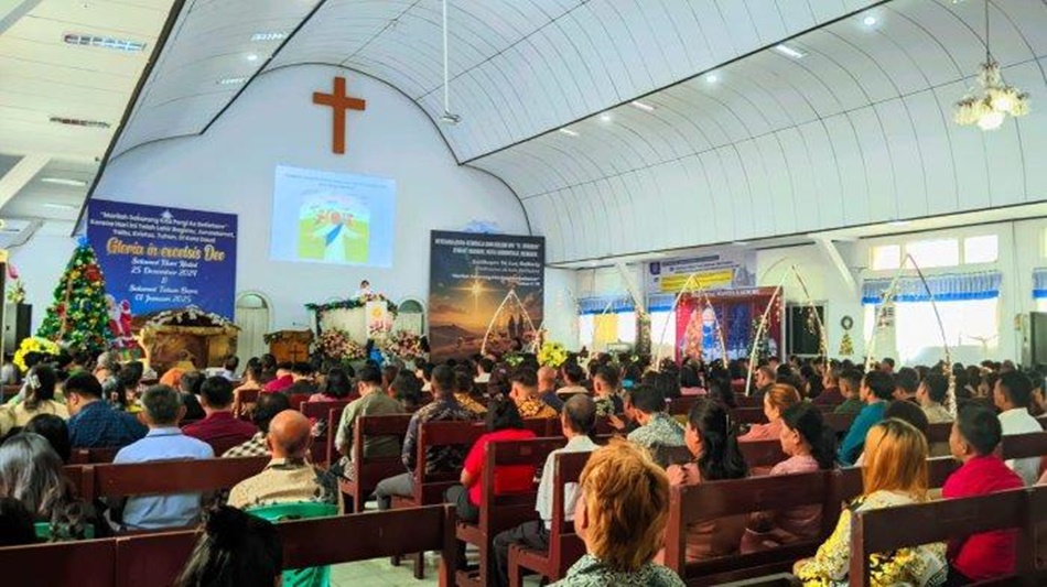 Suasana perayaan ibadah natal di gereja GPIG Sentrum Kota Gorontalo (F:ist)