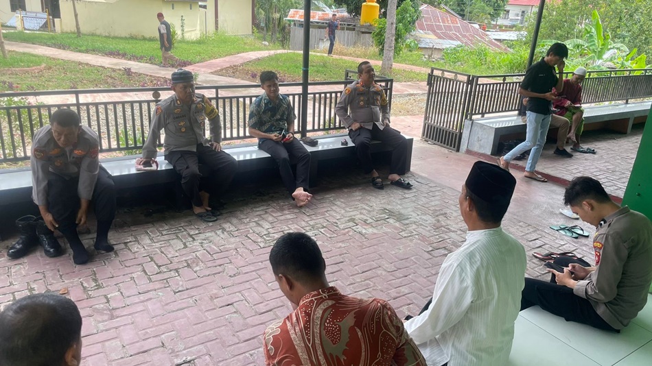 Kegiatan jumat curhat yang dgelar Polres Boalemo. (F:hms-Pol).