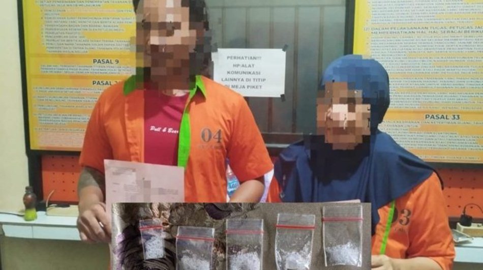 MD dan Ongki saat ditangkap dan  telah ditetapkan sebagai tersangka oleh Polresta Gorontalo kota.(F:hms-Pol)
