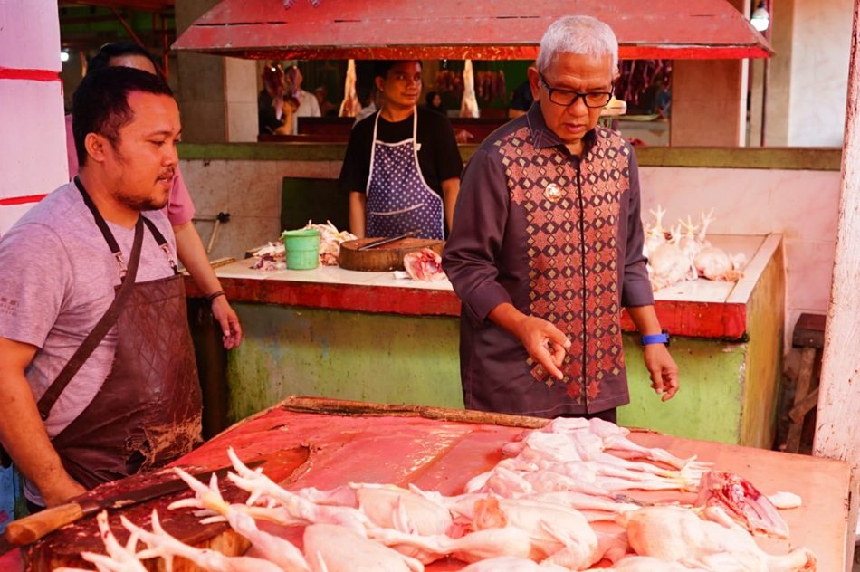 PJ Gubernur Gorontalo pantau ketersedian stok pangan (F:Alfret)