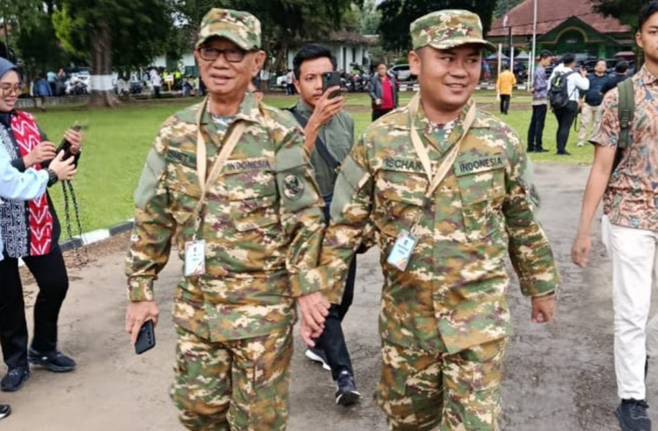 Penampakan Bupati Ismet Mile di lokasi retreat Magelang (FLlist)