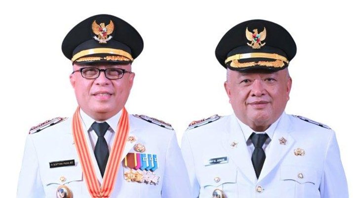 Bupati dan Wakil Bupati Kabgoor Sofyan Puhi dan Tonny Yunus (F:dok)