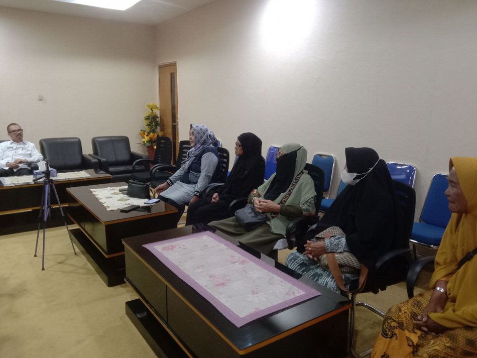 jemaah umroh saat mengadu ke DPRD Provinsi Gorontalo (F:humas)