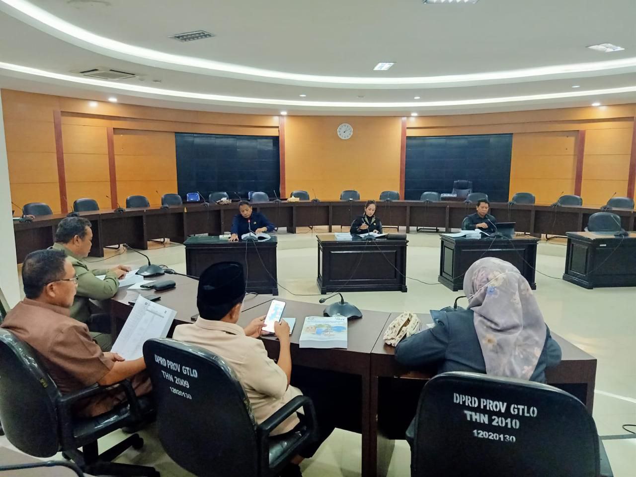 Pansus LKPJ 2024 DPRD Provinsi Gorontalo dipimpin ketua Yeyen Sidiki (F:humas)