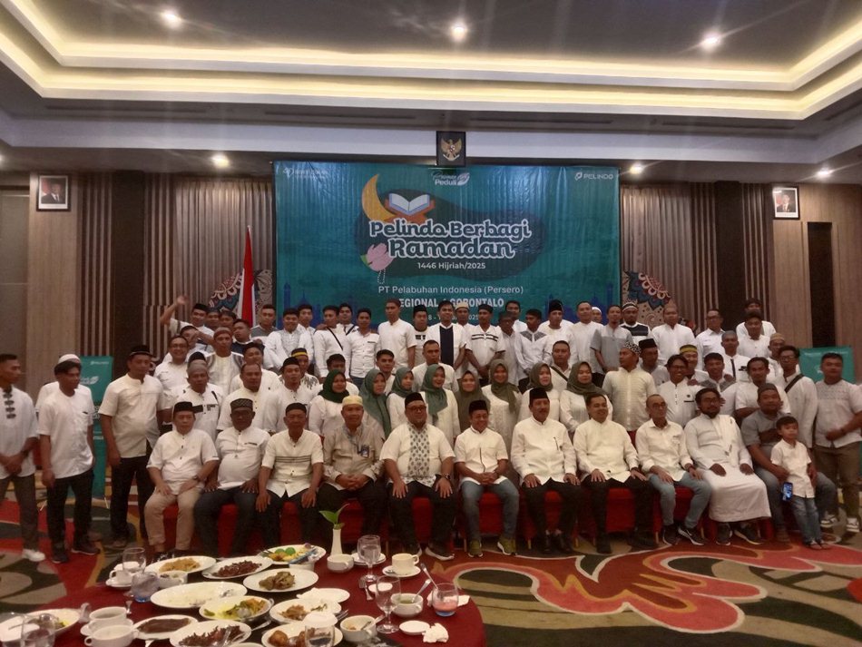 Buka puasa bersama PT Pelindo Gorontalo yang dihadiri Direktur Utama Pelindo Arif Suhartono didampingi Wakil  Komisaris Utama Pelindo Suntana, berlangsung di Aston Gorontalo.(F:ist)