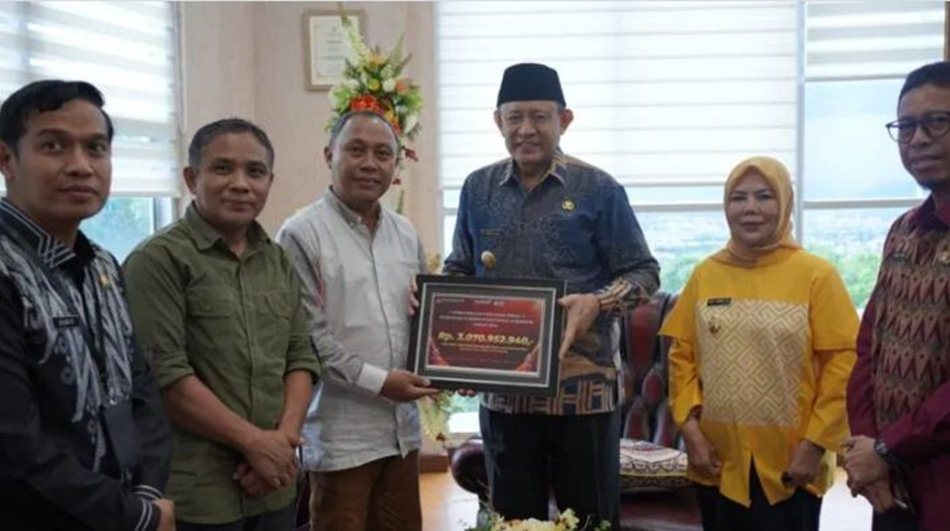 Komisi Pemilihan Umum Provinsi Gorontalo mengembalikan sisa anggaran pelaksanaan Pemilihan Kepala Daerah  2024 ke kas Pemprov Gorontalo.(F:humas)