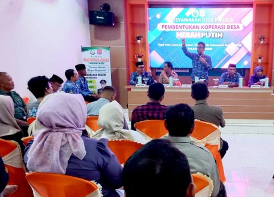 Pemerintah Desa Toto Utara, Kecamatan Tilongkabila, menjadi   pelopor pelaksanaan Instruksi Presiden Nomor 9 Tahun 2025 di Bone Bolango melalui  pembentukan Koperasi Desa Merah Putih.(F:AKP)