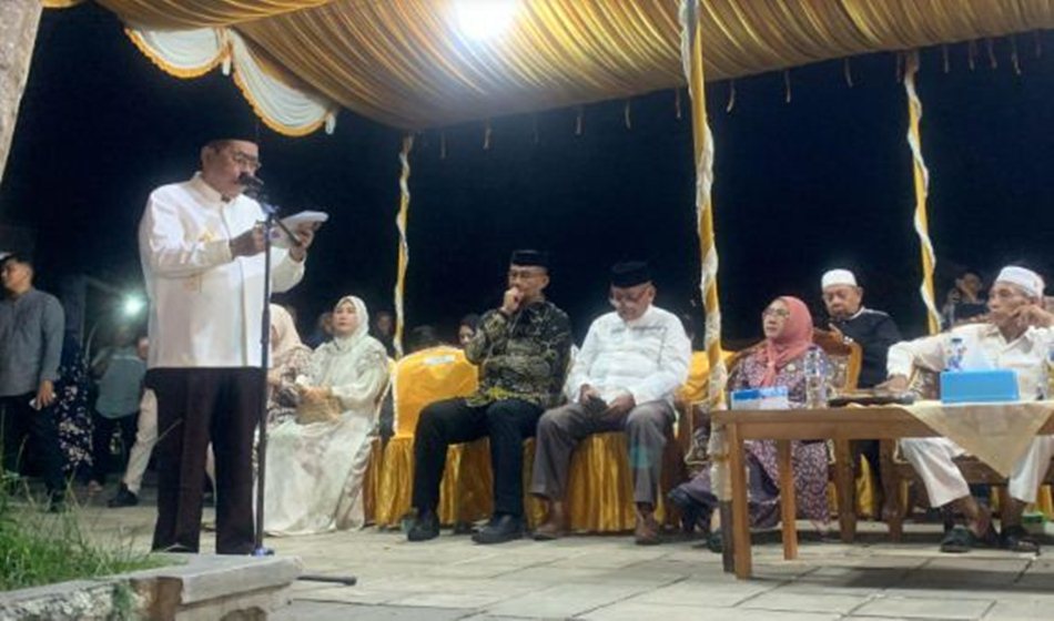 WaliKotaAdhanDambea saat mengumumkan kebijakan baru sertikat mengaji 30 juz calon siswa SMP (F:Ist)