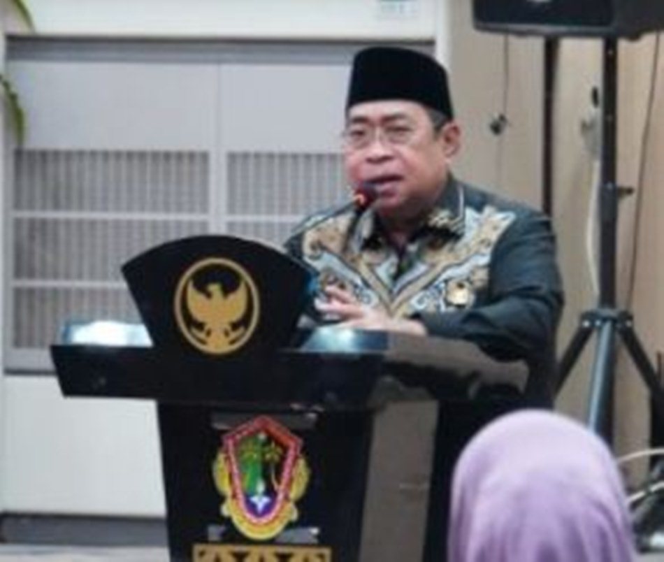 Wujud Nyata Kepedulian Terhadap Aparatur Negara  Wali Kota Adhan Dambea.(F:Kmfo)