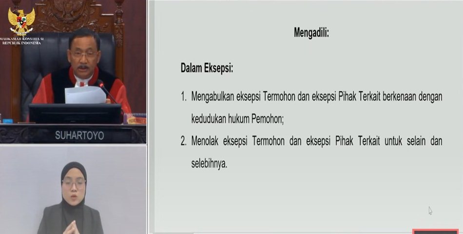 MK membacakan putusannya yakni menolak permohonan pemohon, dalam hal ini Roni- Ramdan, serta menerima eksepsi termohon (KPU Gorontalo Utara) dan pihak terkait  pasangan Thoriq-Nurjana).(F:Ist)