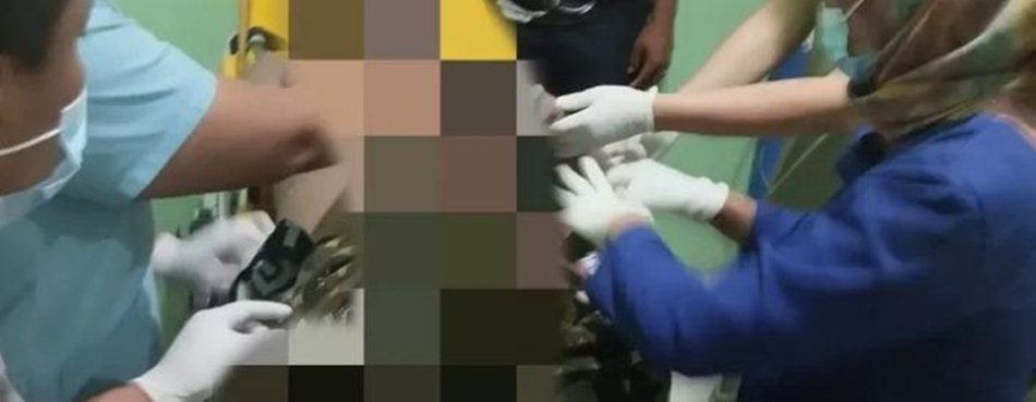 idenifikasi Penemuan Mayat Pria Misterius di Pantai di pesisir Pantai Dusun Helumo, Desa  Pelita Hijau, Kecamatan Bone Raya.(F:ist)