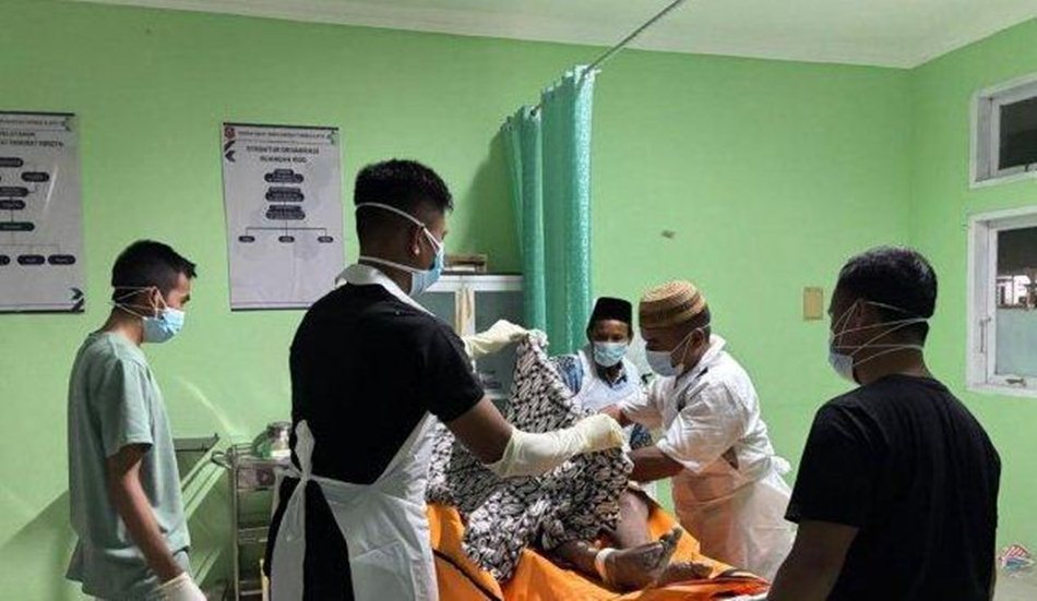 Jasad pasien ODGJ yang hilang dari RSUD Tombulilato ditemukan tewas di Pantai Bone Pesisir saat dikafani untuk dimakamkan.(F:Ist)