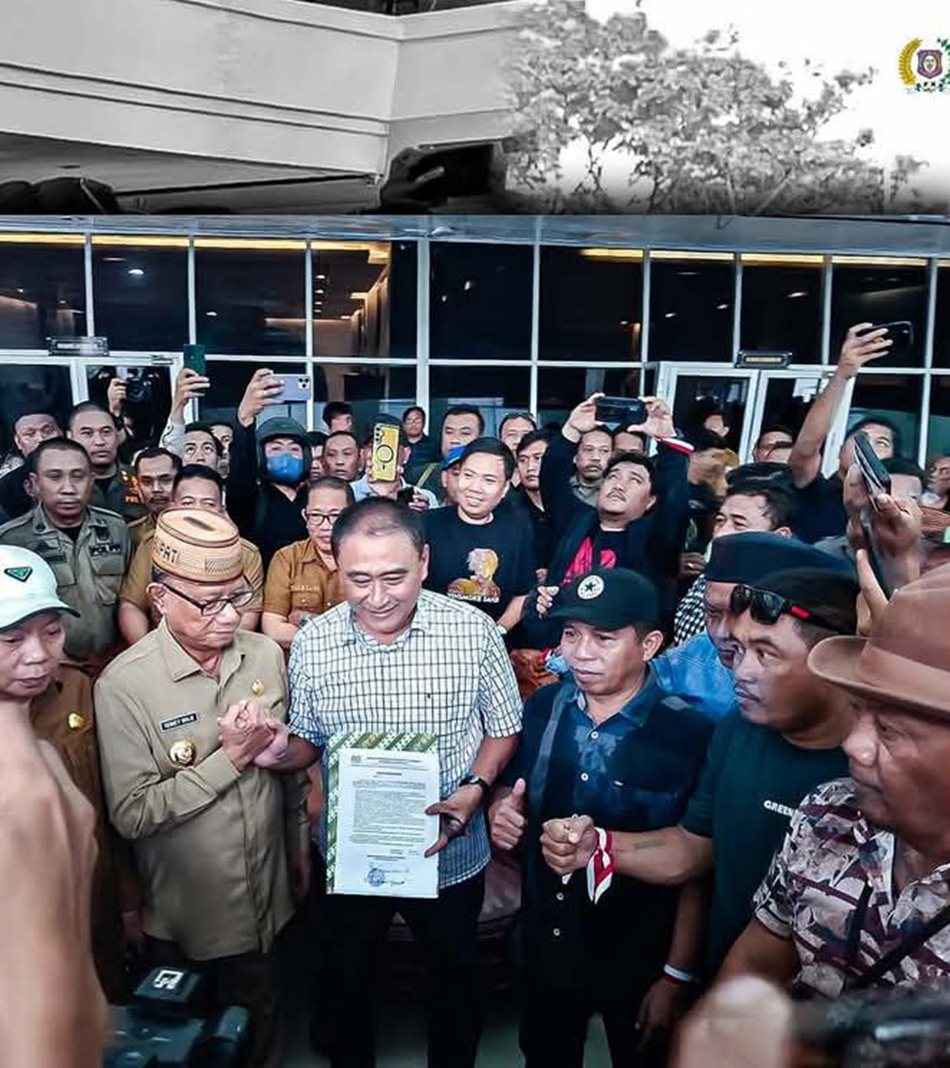 Ketua Komisi II DPRD Gorontalo, Mikson Yapanto, hadir langsung menyambut aspirasi ribuan penambang rakyat dari Kecamatan Suwawa, Kabupaten Bone Bolango.(F:hms)