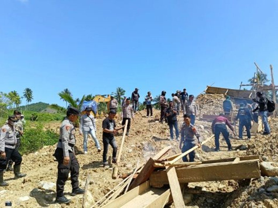 Tiga titik lokasi yang dicurigai menjadi pusat tambang ilegal langsung disisir aparat Polres Boalemo.(F:ms-Pol)