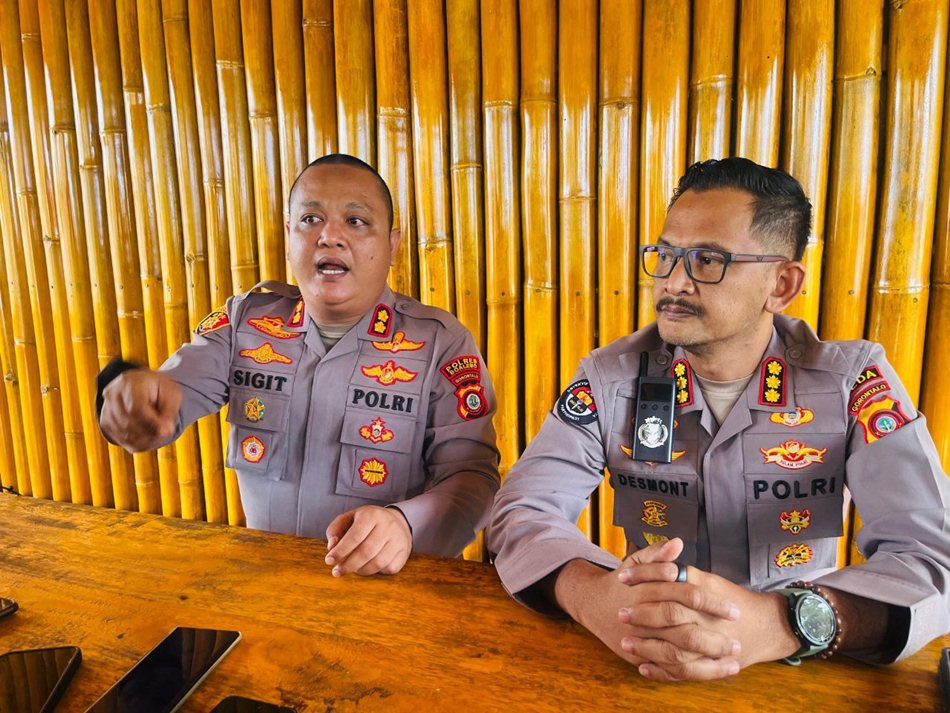 Kapolres Boalemo bersama Kabid Humas Polda Gorontalo,   AKBP Desmont Harjendro A.P., S.IK, MT, memberikan klarifikasi resmi.(F:Humas Pol)