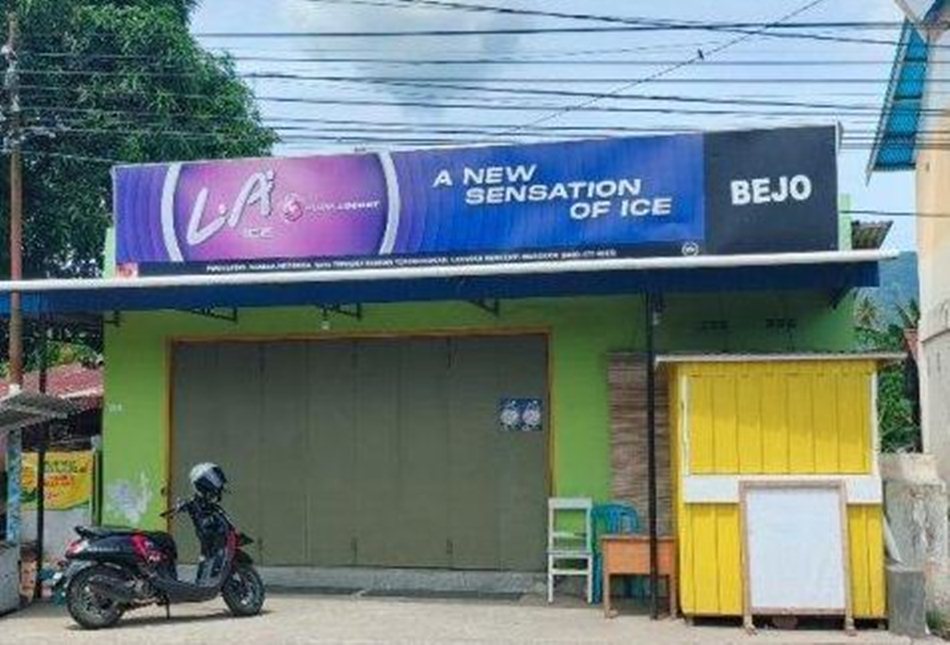 Aksi percobaan pencurian di sebuah warung milik Rahmawati Lukum, warga Kelurahan Padengo, Kecamatan Kabila, Kabupaten Bone Bolango.(F:Ist)