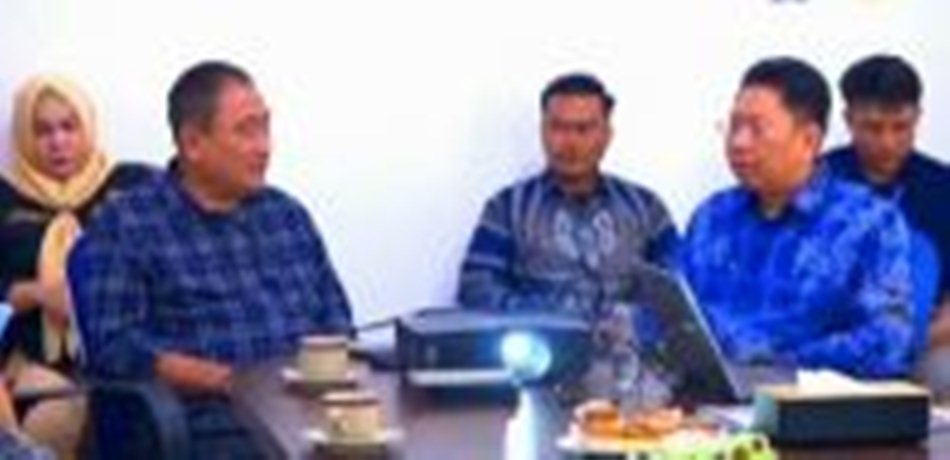 Komisi II DPRD Provinsi  (Deprov) Gorontalo melakukan kunjungan kerja selama tiga hari ke sejumlah pabrik pengolahan jagung.(F:Hms)