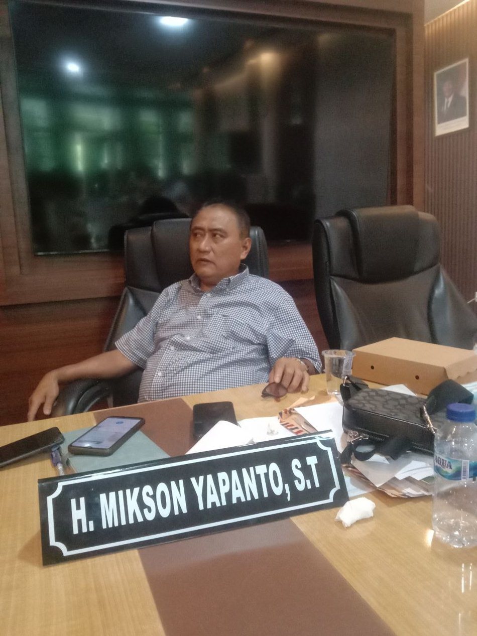 Ketua Komisi II, Mikson Yapanto.(F:Ist)
