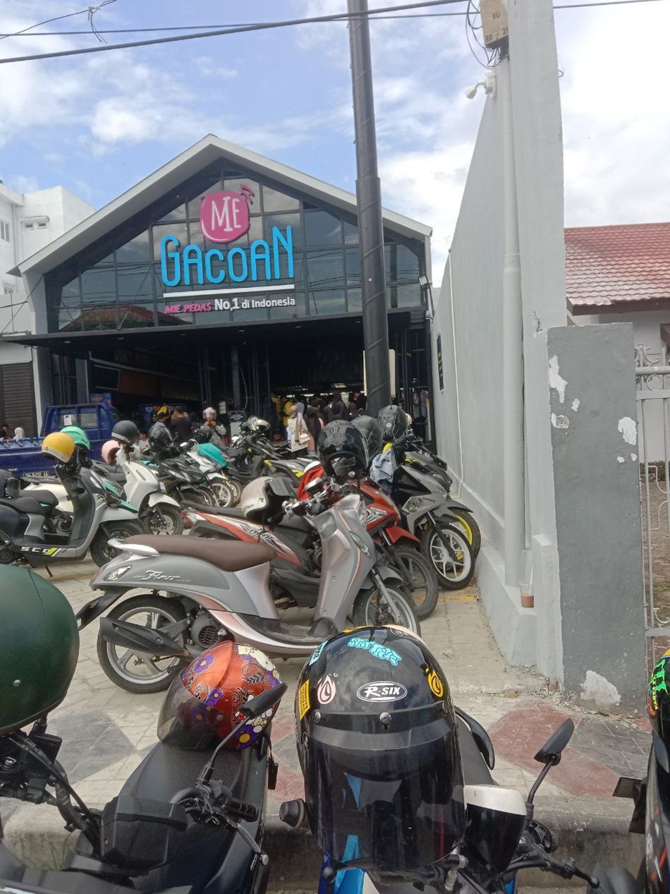 Restoran cepat saji Mie Gacoan  (F: GP)