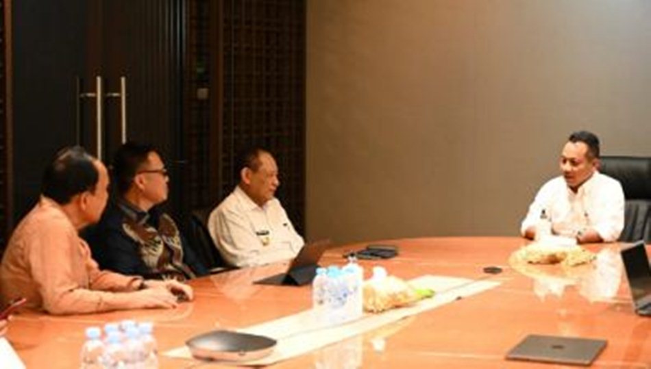 Gubernur Gusnar, khususnya dalam pertemuan dengan Ditjen Minerba pada Maret lalu.(F:Kmfo)