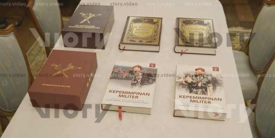Buku Presiden Prabowo Subianto yang terbit di Rusia (F: Ist)