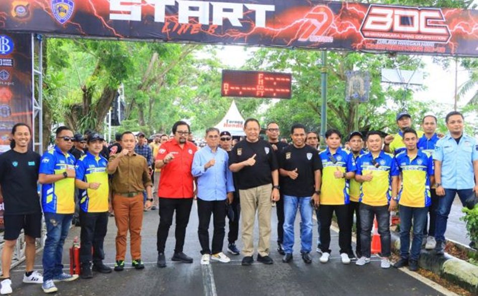 Ajang Bhayangkara Drag Competition Resmi Dibuka oleh Wakapolda Gorontalo di hadiri Gubernur Gusnar Ismail (F:hms-Pol)