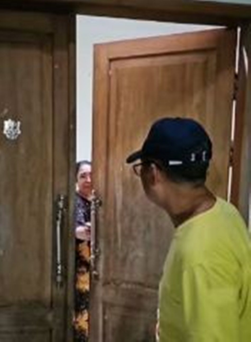 Bupati Gorontalo Utara, Thariq Modanggu sidak ke sejumlah rumah dinas pimpinan OPD. (F:Ist)