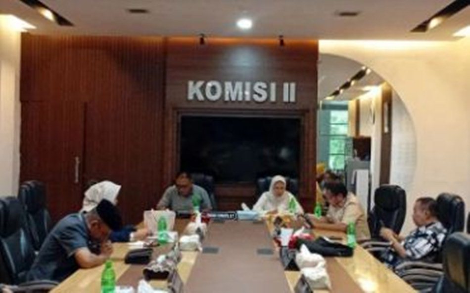 Komisi II DPRD Provinsi Gorontalo tengah serius membahas  tindak  lanjut pokir . (F:Ist)