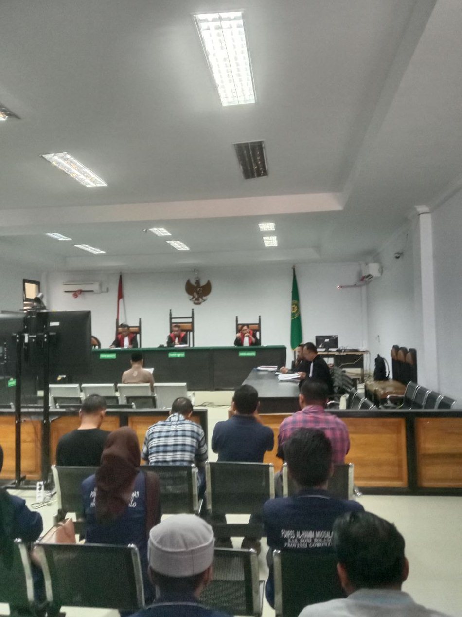 sidang akhir yang digelar di Pengadilan Tipikor Gorontalo, Hamim Pou menyampaikan pleidoi langsung di hadapan majelis hakim.(F:Gp)