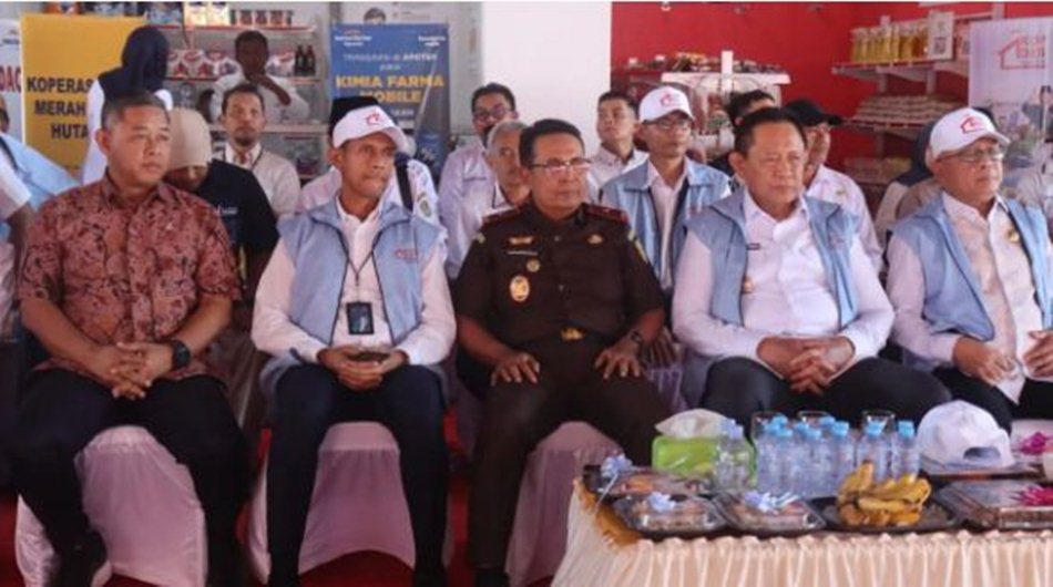 Anggota Komisi II DPRD Provinsi Gorontalo, Suyuti saat hadir peluncuran koperasi di  Desa Hutadaa, Kecamatan Telaga, Kabupaten Gorontalo.(F: Humas)