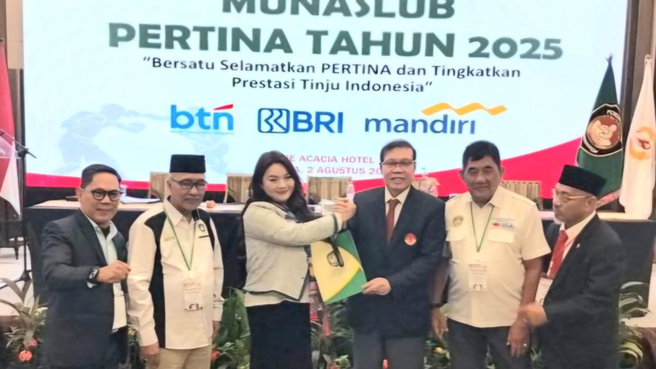 hillary-brigita-lasut-saat-terpilih-sebagai-ketua-umum-pertina..(F:Ist)